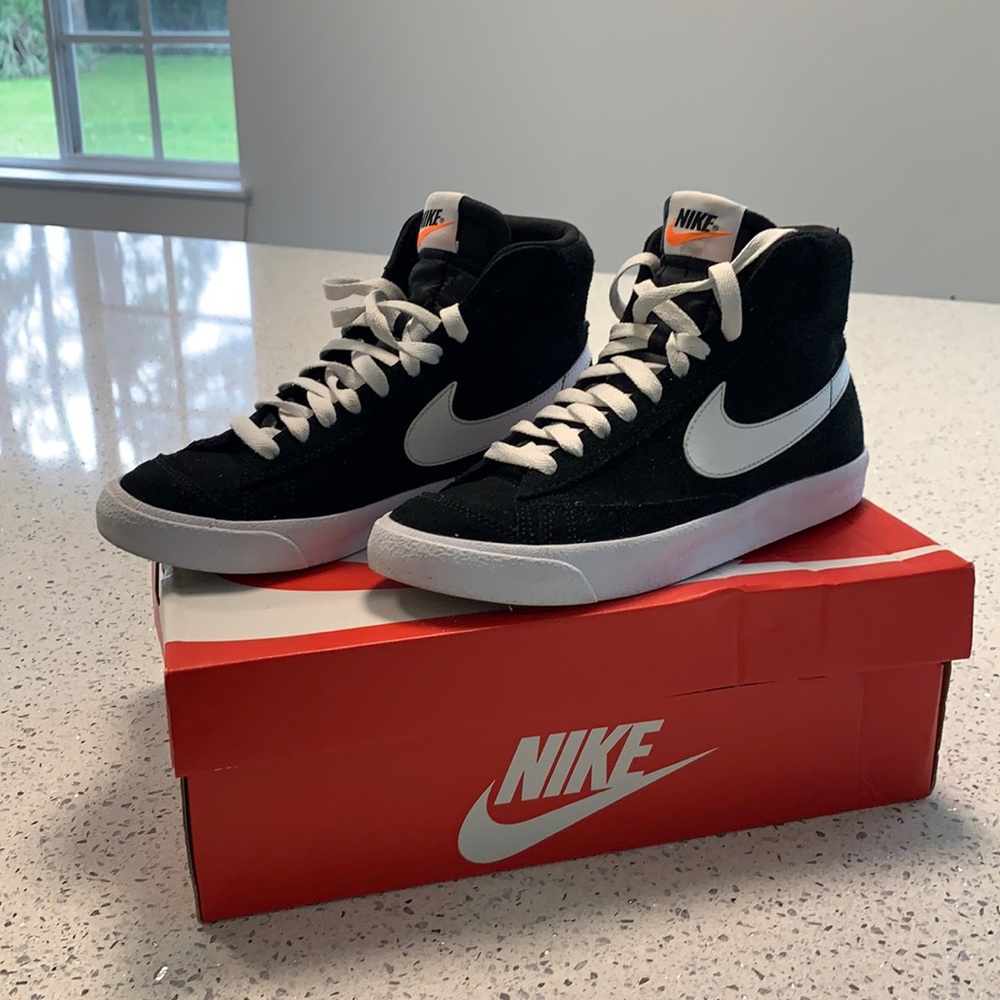 Nike Blazer Mid 77